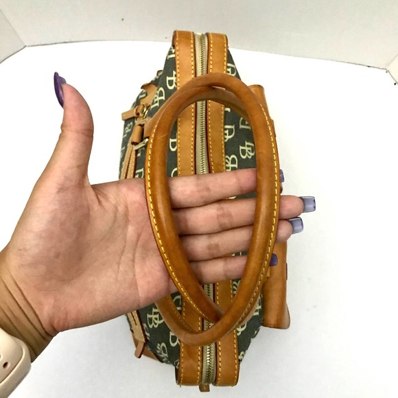 Vintage Dooney and Bourke Handbag - Picture 2 of 4